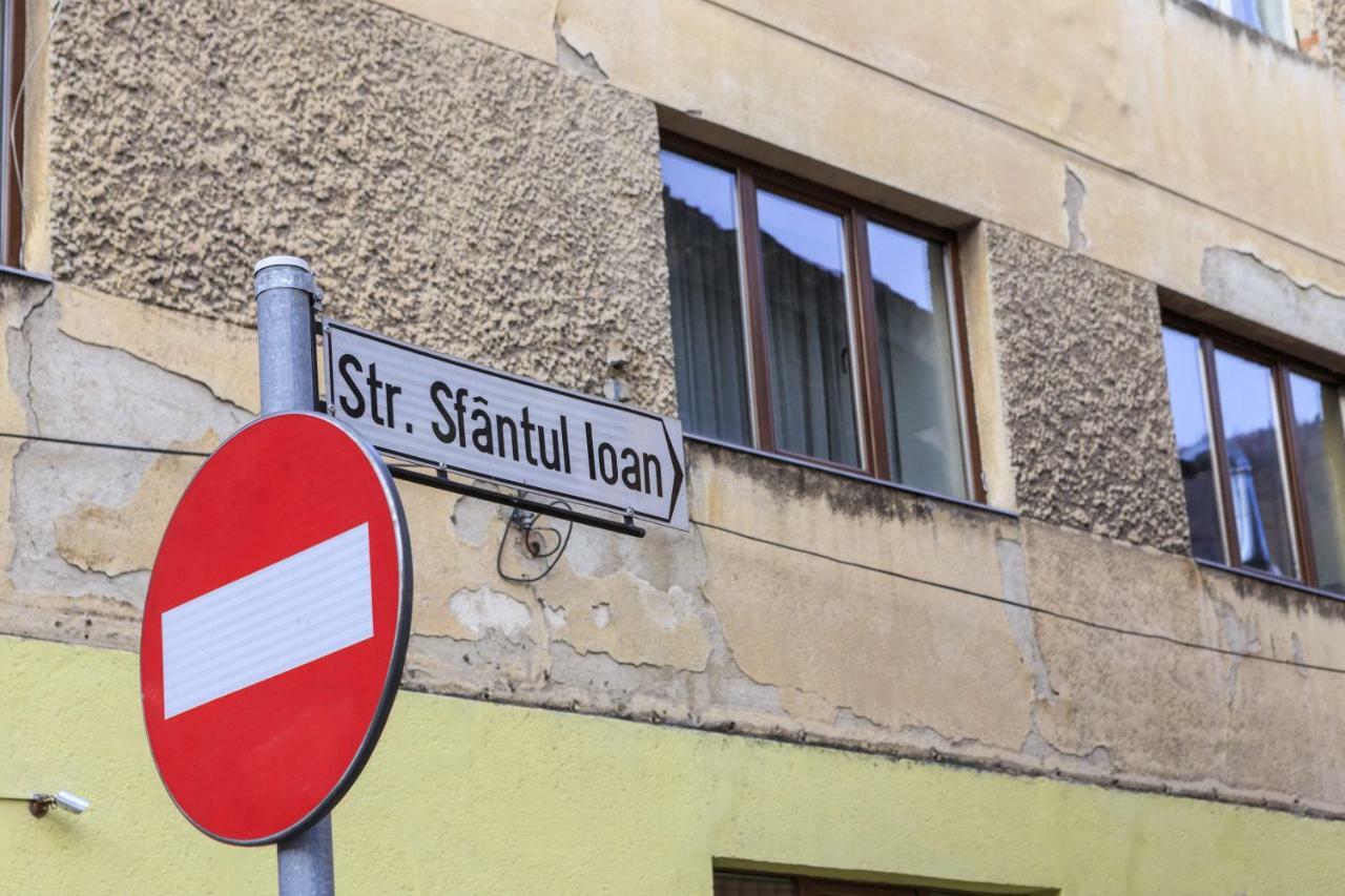 Strada Muresenilor - Savas Apartament Braşov Buitenkant foto